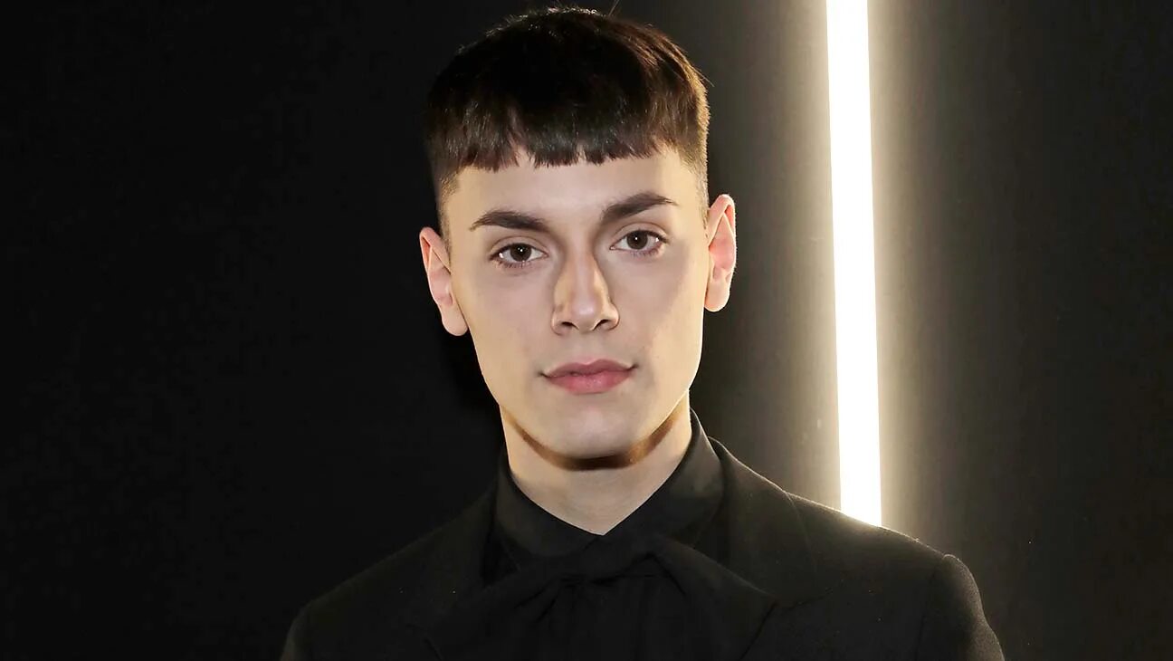 Макс харвуд британский актёр. Макс харвуд. Макс макмиллан актер. Макс харвуд фото. Данил харвуд.