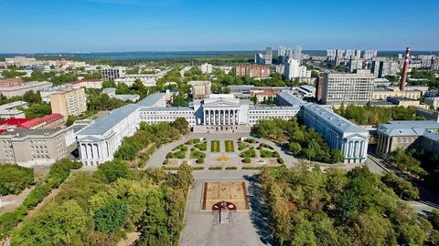 Университет имени б