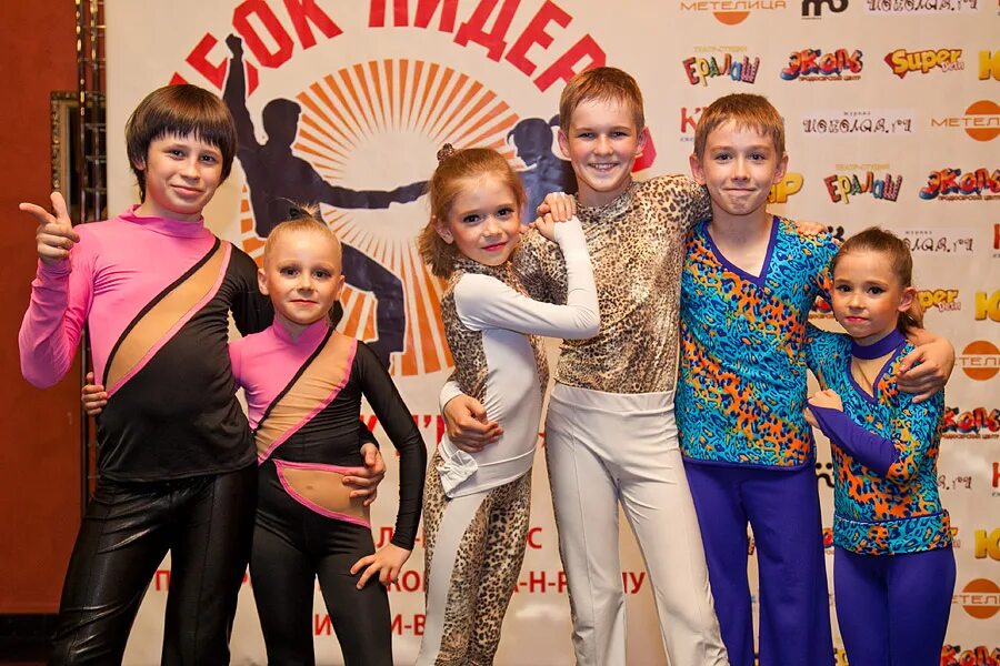 федерация рок-н-ролла спб. конкурсы рок н ролла. фтсарр акробатический рок-н-ролл. костюм для акробатического рок-н-ролла для девочек. спортивный рок-н-ролл.