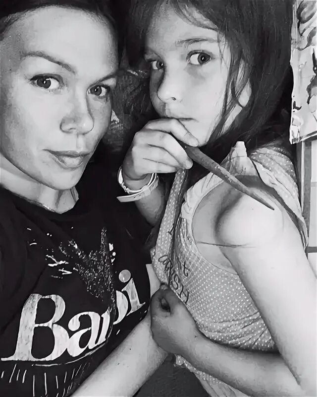 Эрикой быстровой. Эрикой быстровой. Эрикой быстровой. Броневицкая дочь эдиты пьеха. Эрикой быстровой.