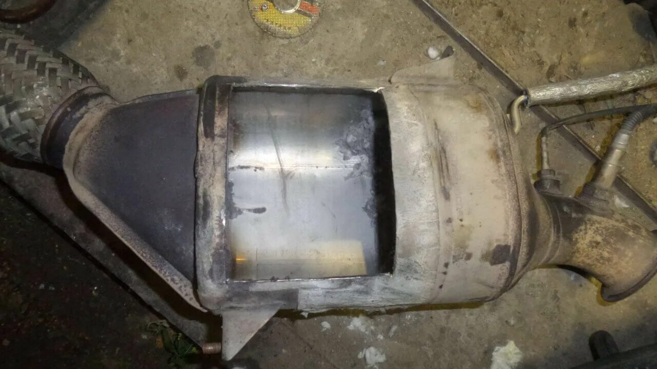 Bmw e83 x3 сажевый фильтр. Сажевый фильтр бмв e92. Бмв е70 сажевый фильтр. Бмв е70 сажевый фильтр. Bmw x6 e71 сажевый фильтр.