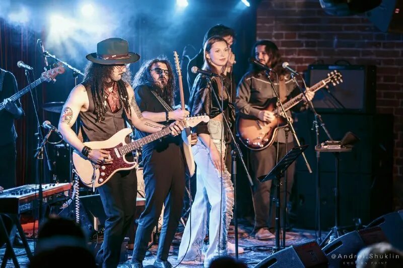 Последний блюз. Последний блюз. Последний блюз. Современные блюз исполнительницы. Стригин андрей чёрный сон.