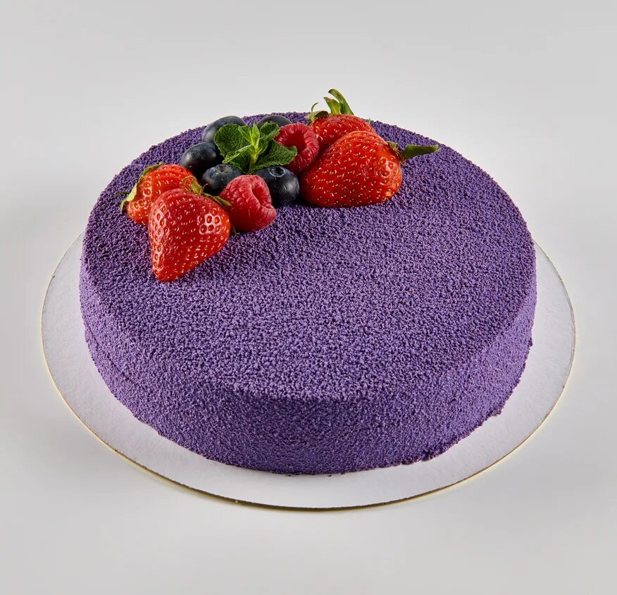 Муссовый торт с велюром. Торт велюр. Шоколадный велюр. Шоколадный велюр для торта. Велюровый торт.