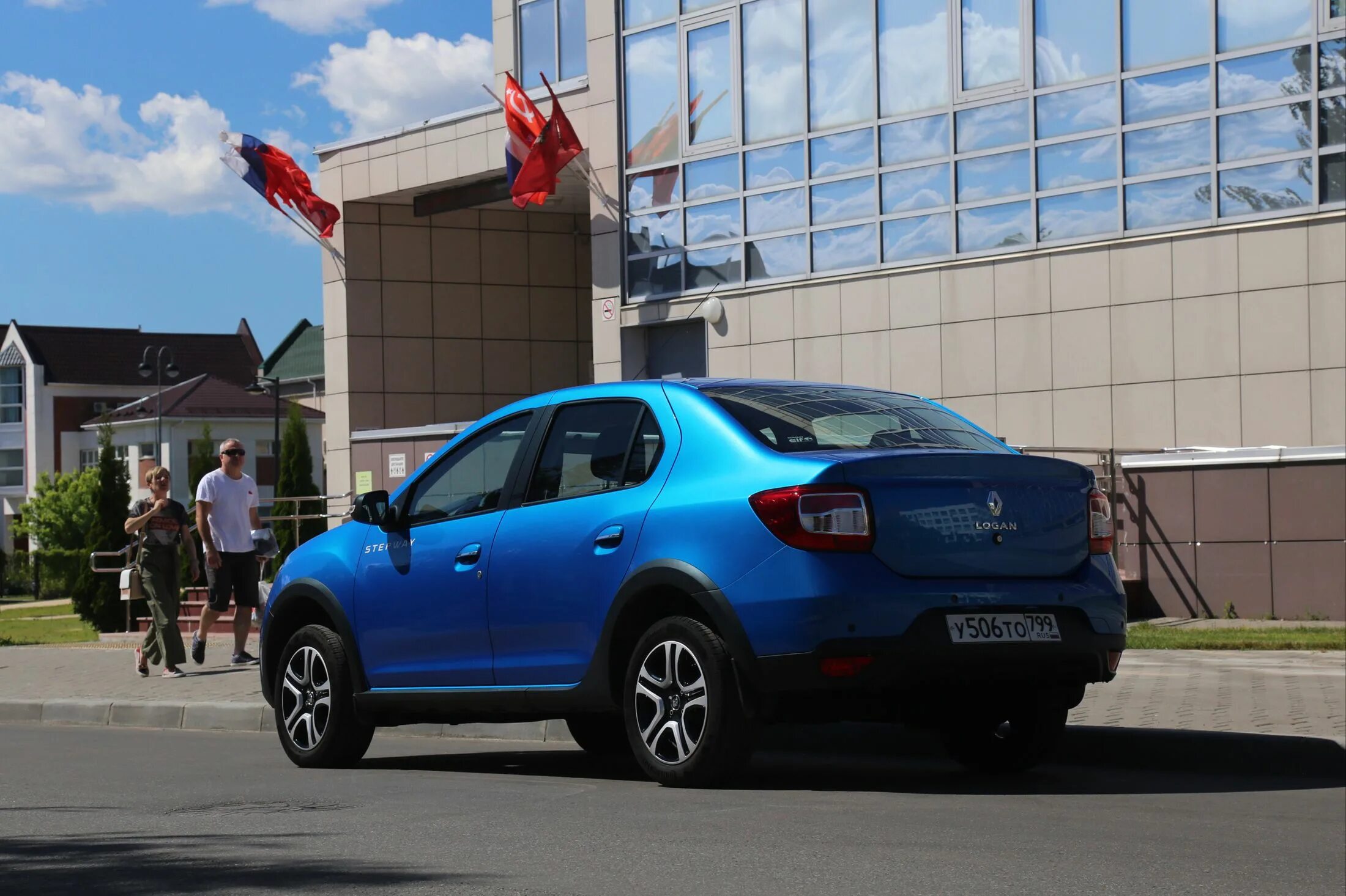 Логан степвей москва. Логан степвей 2025. логан степвей 2019. renault logan stepway 2019. renault logan stepway 2025.