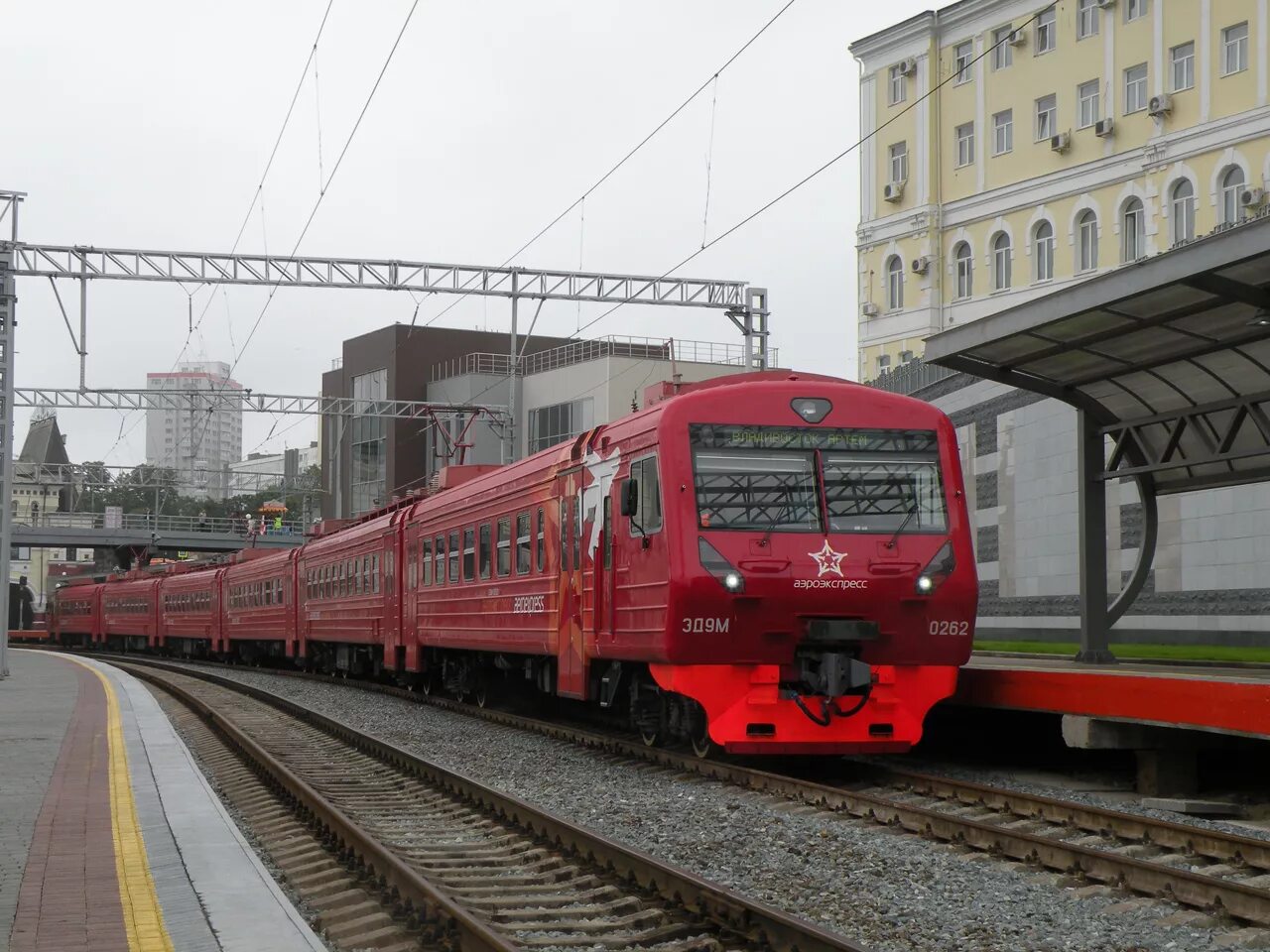 Электропоезд владивосток аэропорт. Эд9м 0262. эд9м аэроэкспресс. эд9м владивосток. эд9мк-0119.