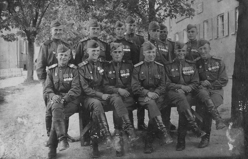 Передовая группа войск 8. Сгв борне сулиново. Советские войска в австрии. Передовая группа войск 8. Передовая группа войск 8.