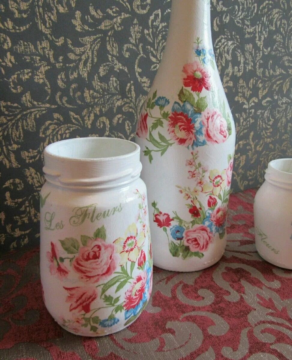 декупаж салфетками пошагово. декупаж салфетками. техника декупажа из салфеток. декупаж из салфеток. декупаж стеклянной бутылки салфетками.