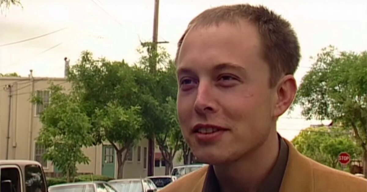 Маск до и после. Elon musk 1999. elon musk young. илон маск лысый. elon musk 1990.