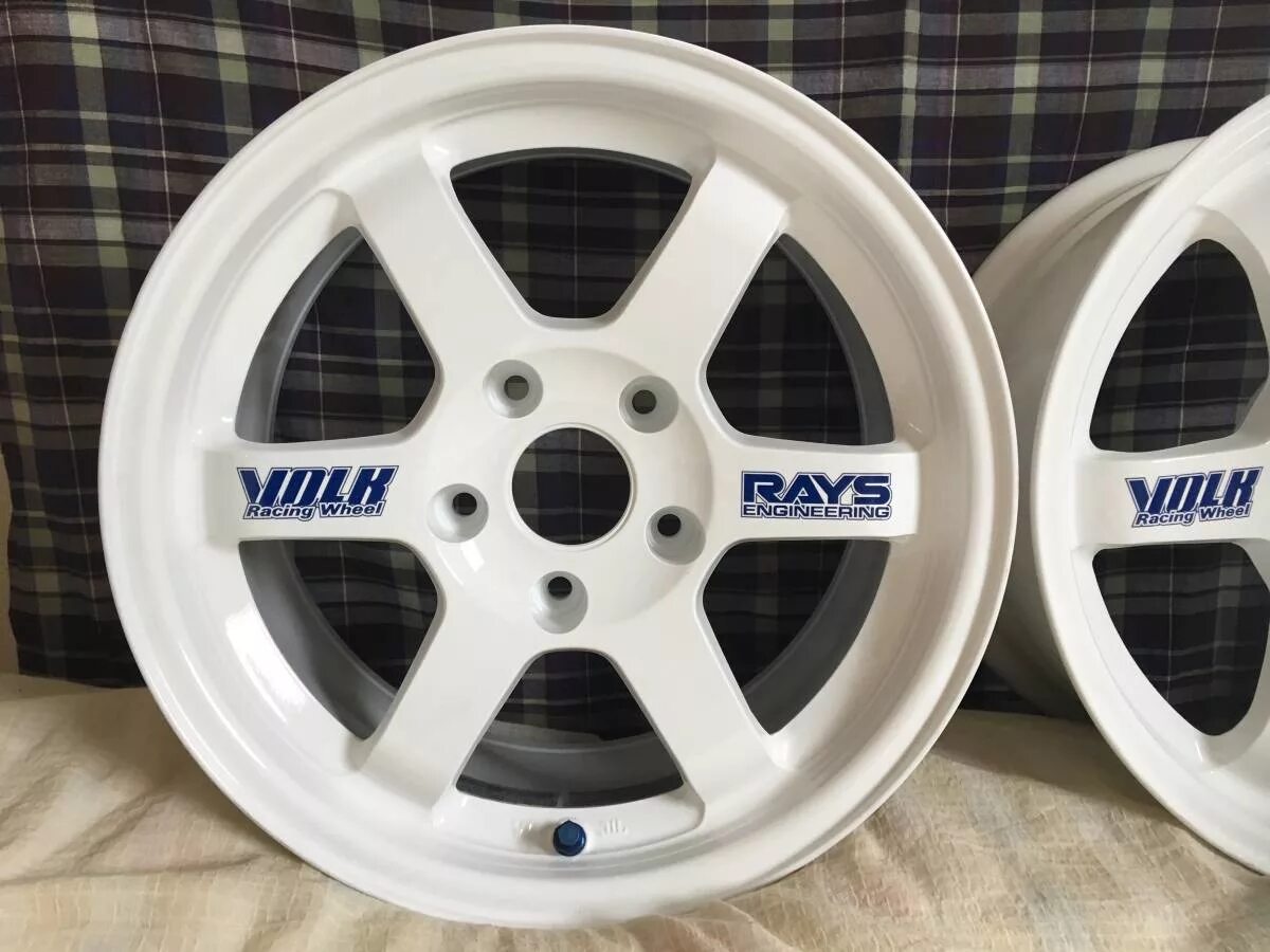 Rays b. Rays volk racing te37. диски rays volk racing te37. volk racing te37 r15. rays volk te37 white.
