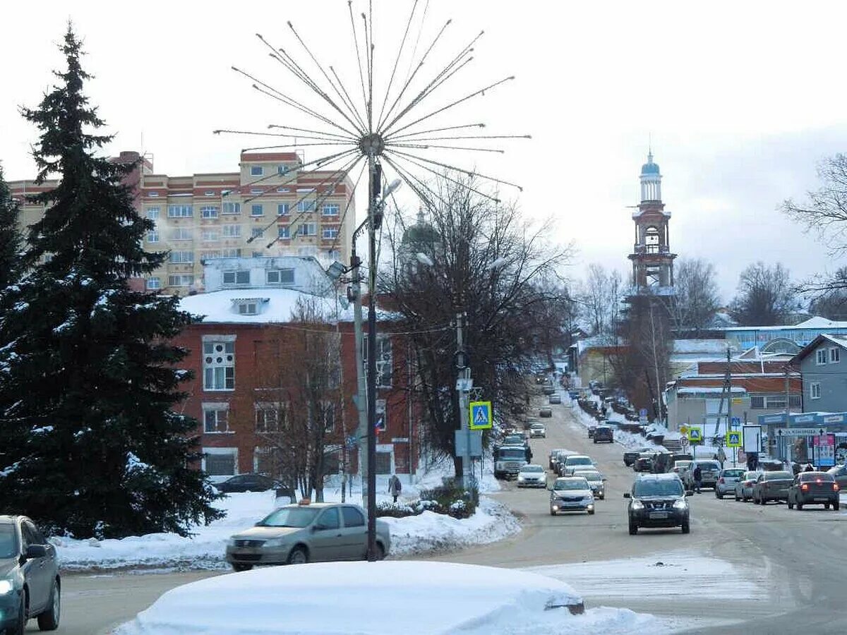 Яхрома площадь. Яхрома Московская область. Яхрома центр города. Яхрома Дмитровский район Московская область. Яхрома стоит