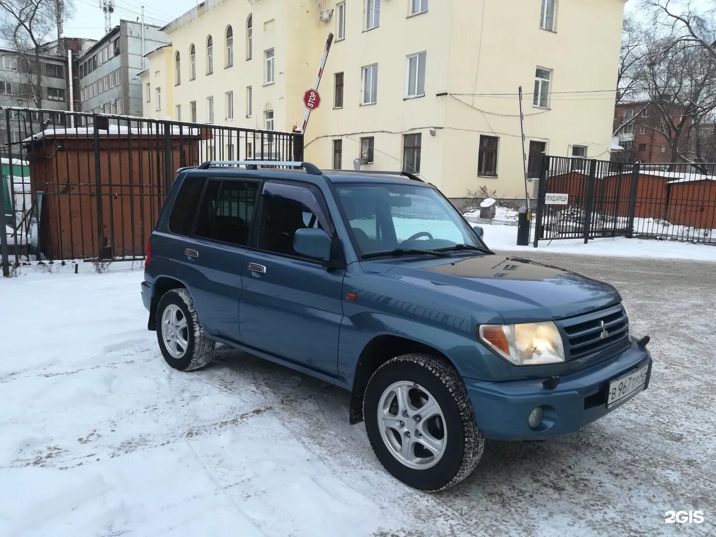 Авито машины новокузнецк. Mitsubishi Pajero Pinin синий. Mitsubishi Pajero Pinin битый. Новокузнецк автомобили. Вторые руки авто.