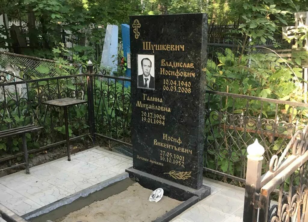 Памятники камнегд Нижнем Новгороде. Камнеград Нижний Новгород памятники. Памятники на могилу от Камнеград. Памятники из гранита Камнеград Нижний Новгород. Камнеград нижний новгород сайт