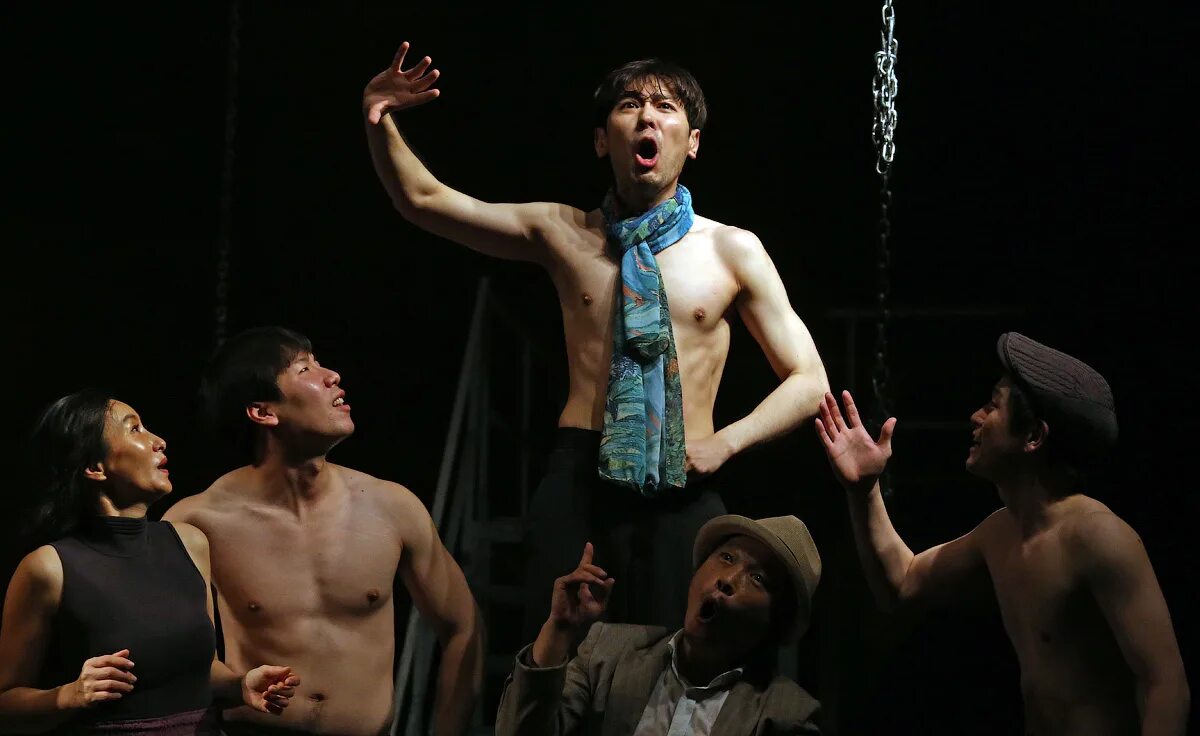 Киевский академич. Директор театра лдм. Молодой театр в киеве. Театр молодежи владивосток зал. Дитя казанский тюз.