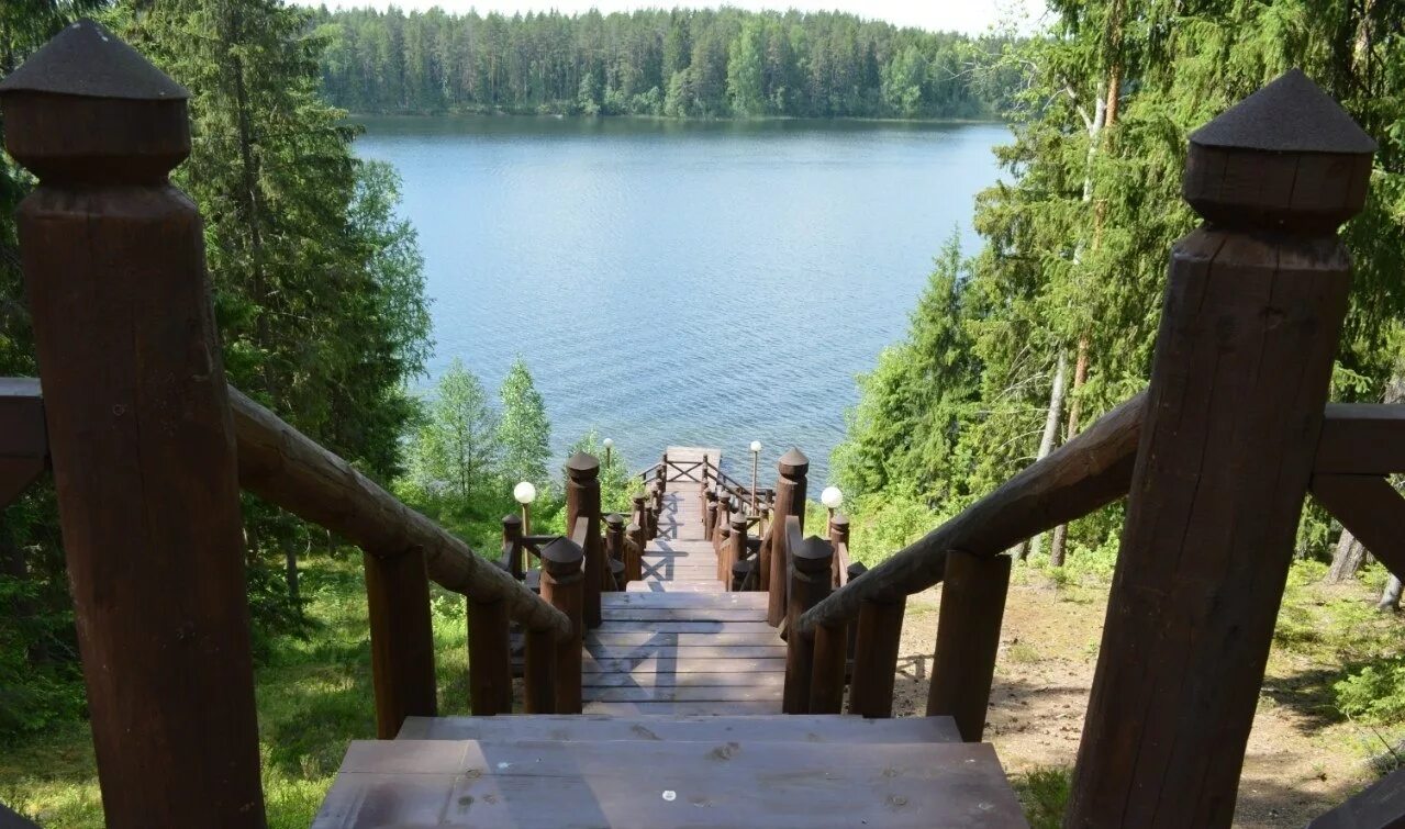 Озеро ужин. Пансионат Северное сияние Валдай. Северное сияние база отдыха Валдай. Озеро ужин на Валдае Северное сияние пансионат.