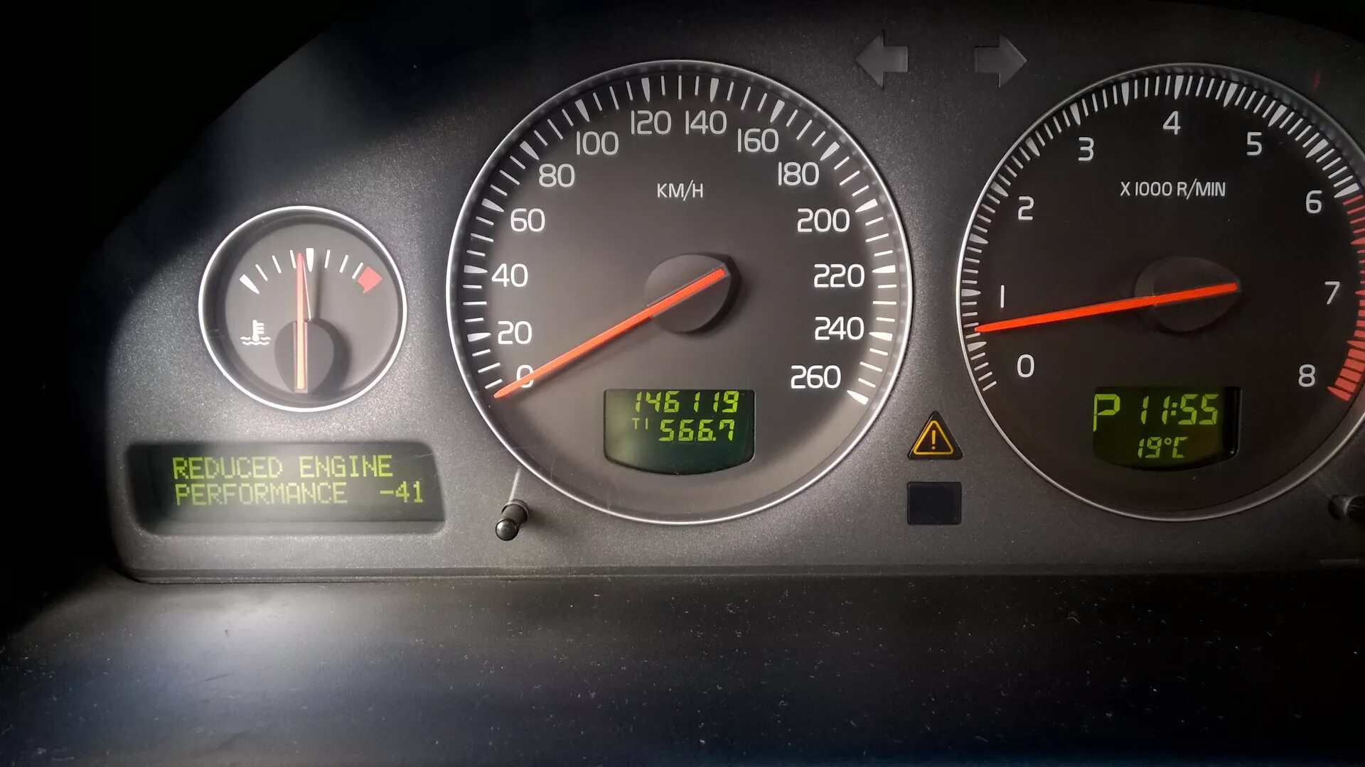 Вольво s60 engine system service requi-42. Reduced engine performance volvo. Reduced engine performance. Reduced engine performance volvo xc60. Чек на вольво s40.