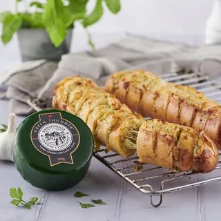 Recipe: Green Thunder cheesy garlic bread