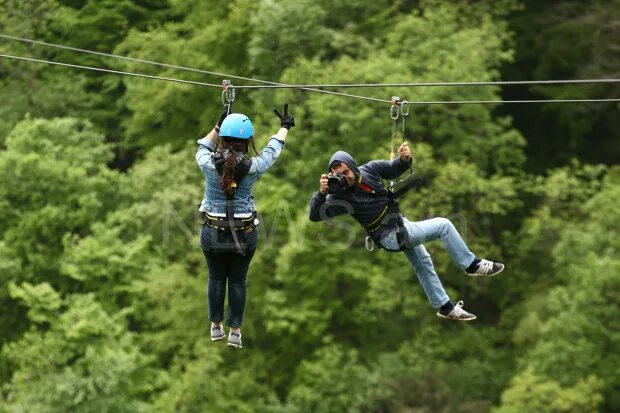 Zip longest. Экстрим парк армения виа феррата. zipline армения. йелл экстрим парк армения. yell zipline армения.