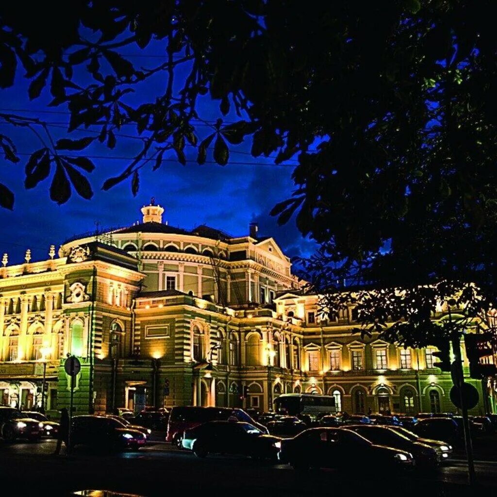 Mariinsky theater. Мариинский театр Санкт-Петербург. Театр в Санкт-Петербурге Мариинский театр. Мариинский театр СПБ. Здание Мариинского театра в Санкт-Петербурге.