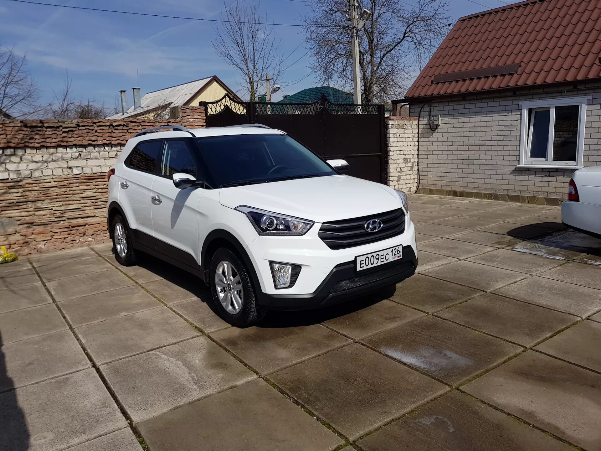 Hyundai creta 4wd. Hyundai Creta 2. Хёндай Крета 2.0 4wd. Хендай Крета тонированная.