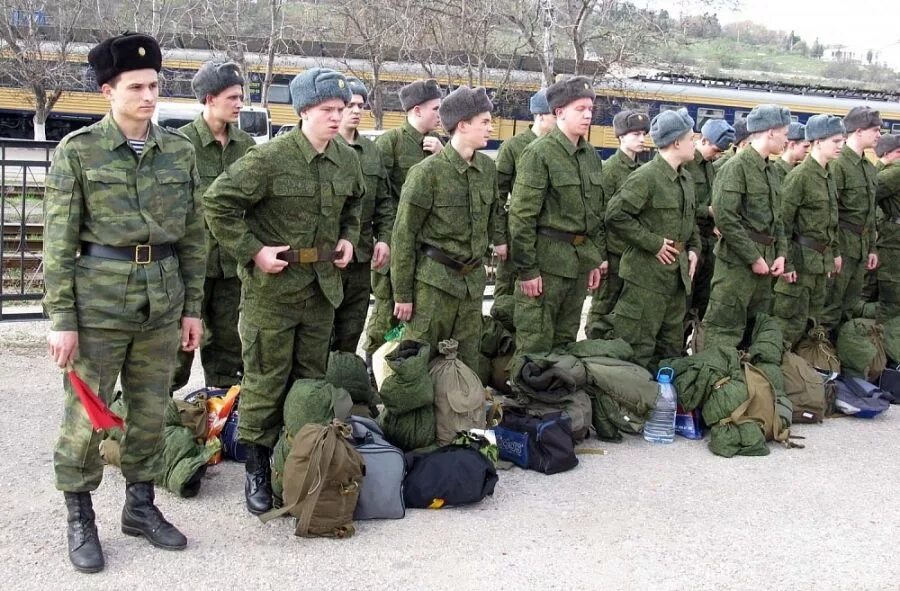Призывники. Дисбат в армии 2021. Как выглядит призыв. Срочная служба в армии. Обмундирование новобранцев.