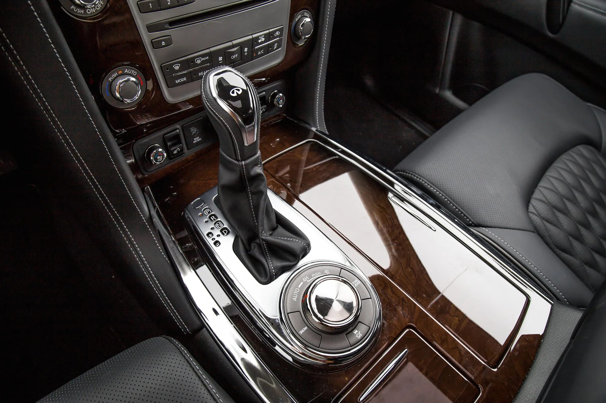 Infiniti qx70 акпп. Ручка акпп инфинити qx70. Ручка акпп инфинити qx60 tuning. Infiniti qx70 акпп. Ручка акпп на инфинити qx60.