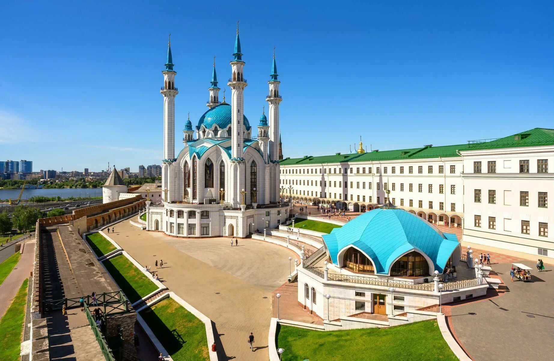 Казанский кремль казань проезд шейнкмана. Мечеть кул шариф в казани. кул-шариф казанский кремль внутри. казанский кремль юнеско. казань панорама кул шариф.