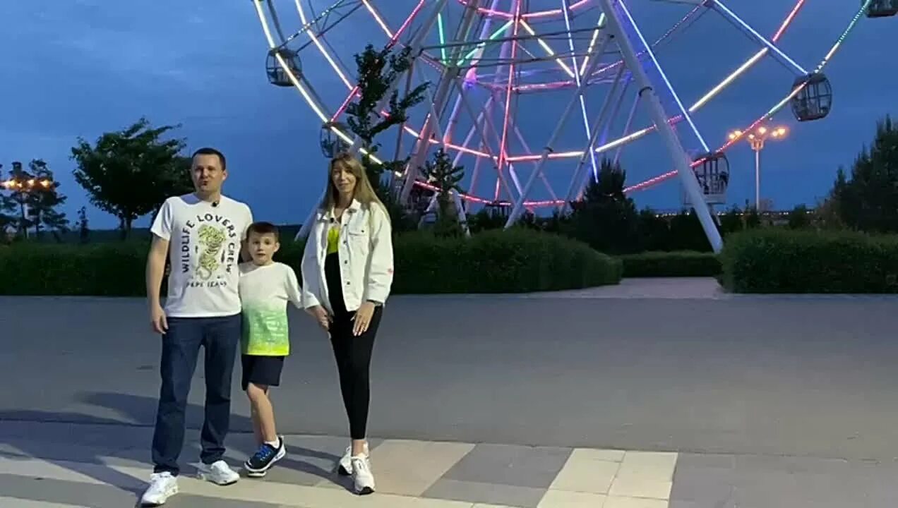 Гендер пати на колесе обозрения. Гендер пати на колесе обозрения. Колесо обозрения вокруг света омск. Гендер пати на колесе обозрения. Гендер пати на колесе обозрения.