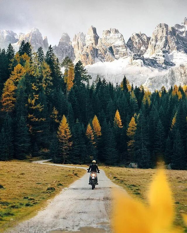 Natural travelling. Natural travelling. Путешествие в горы. Путешествия природа пейзажи. Красивые путешествия.
