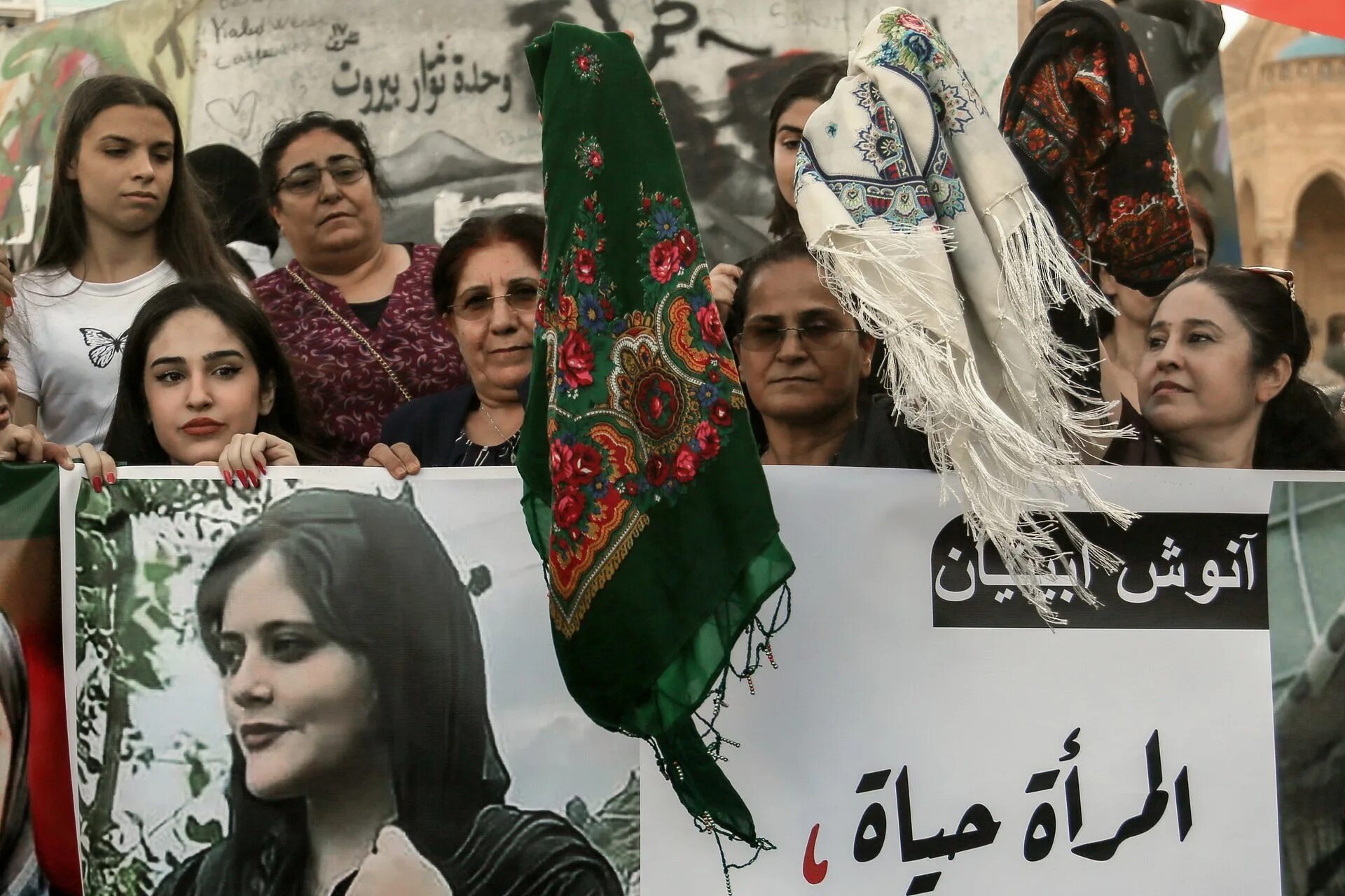 Протесты в Иране Махса амини. Иран и иранцы и иранки. Макса амини Иран. Ситуация в иране 2024