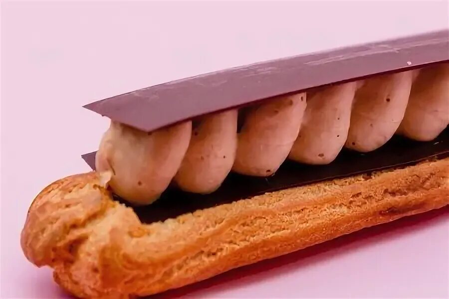 девочка на фабрике эклеров. фабрика эклеров хабаровск. девочка на фабрике эклеров. феерия эклеров. кондитерские фабрики.