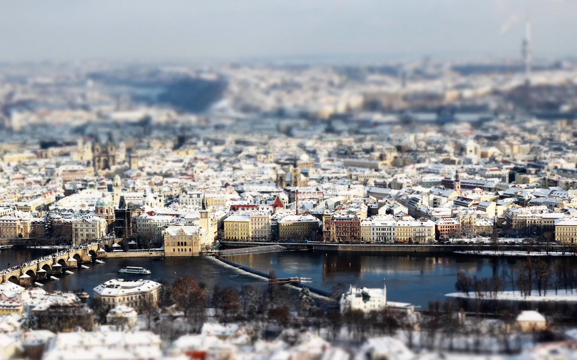 Города где зимою. Прага с высоты птичьего полета. Зимний город. Зимняя панорама. Зимний город панорама.