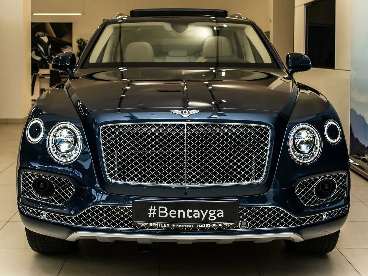 Бентли бентайга 2016. Bentley Bentayga 2022. Bentley Bentayga 2021 Black. Bentley Bentayga 2016. Бентли Бентайга 2022 Black.