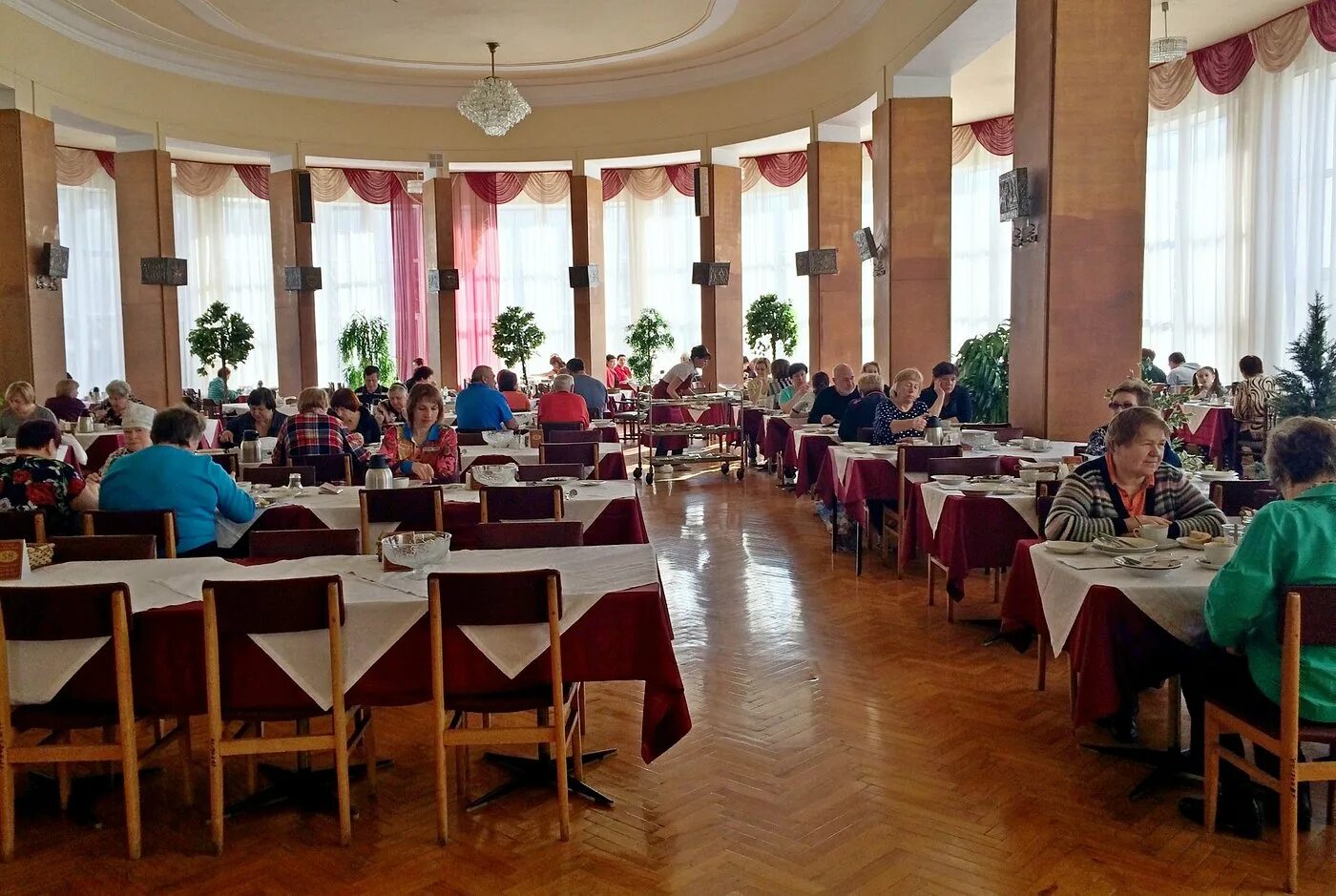 Санаторий димитрова 4 корпус кисловодск. Георгия димитрова санаторий 2. Санаторий им димитрова питание. Санаторий им димитрова питание. Санаторий им димитрова питание.