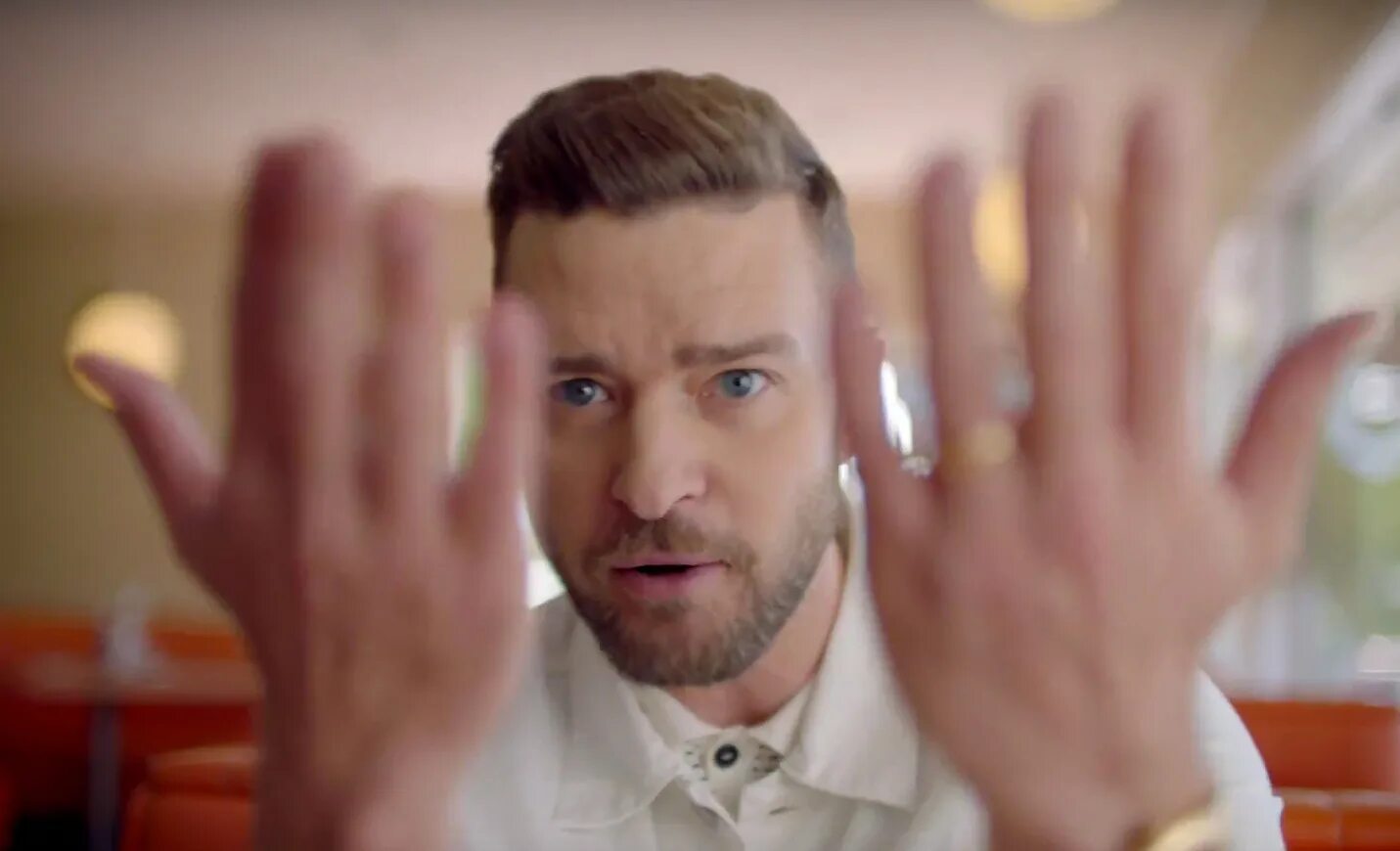 Justin Timberlake can't stop the feeling. Джастин Тимберлейк can't stop the feeling. Джастин Тимберлейк can't stop. Justin Timberlake - can't stop the feeling! (Из мультфильма «Тролли»).