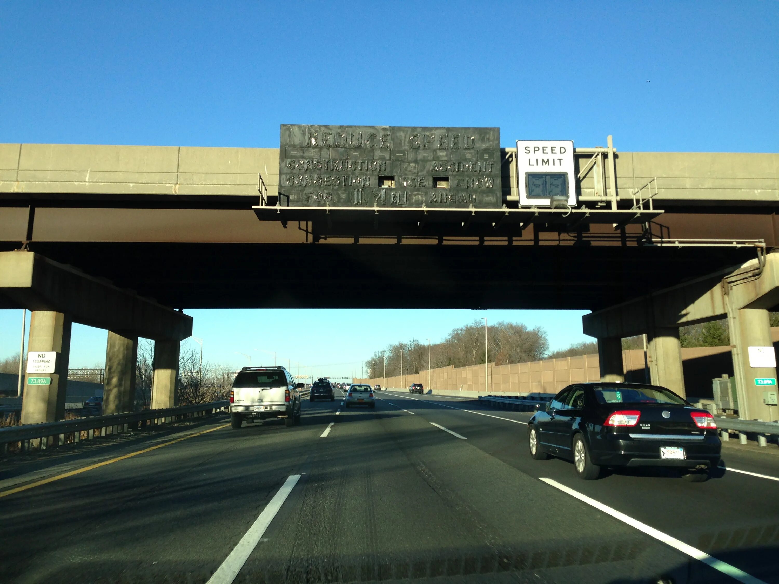 Road limit. Jersey Turnpike. Тернпайк. Дорожная конструкция Нью джерси. Нью джерси город фото где чассезды на машине живут в частном доме.