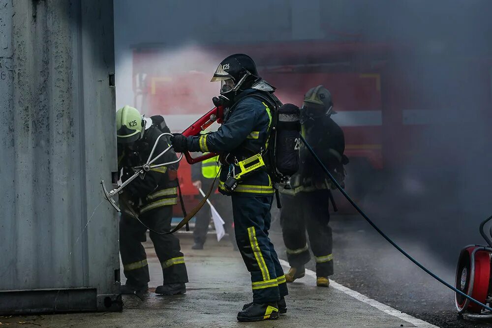 пожарный потребоваться