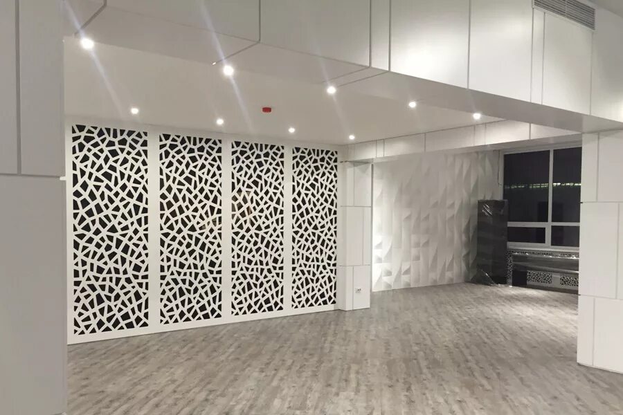 Стенка из хдф. Перфорированный лист хдф в леруа мерлен. Перфорированная панель хдф дамаско белая 1200-600. Перфорированная панель хдф дамаско - верон. Перфорированный мдф романико.