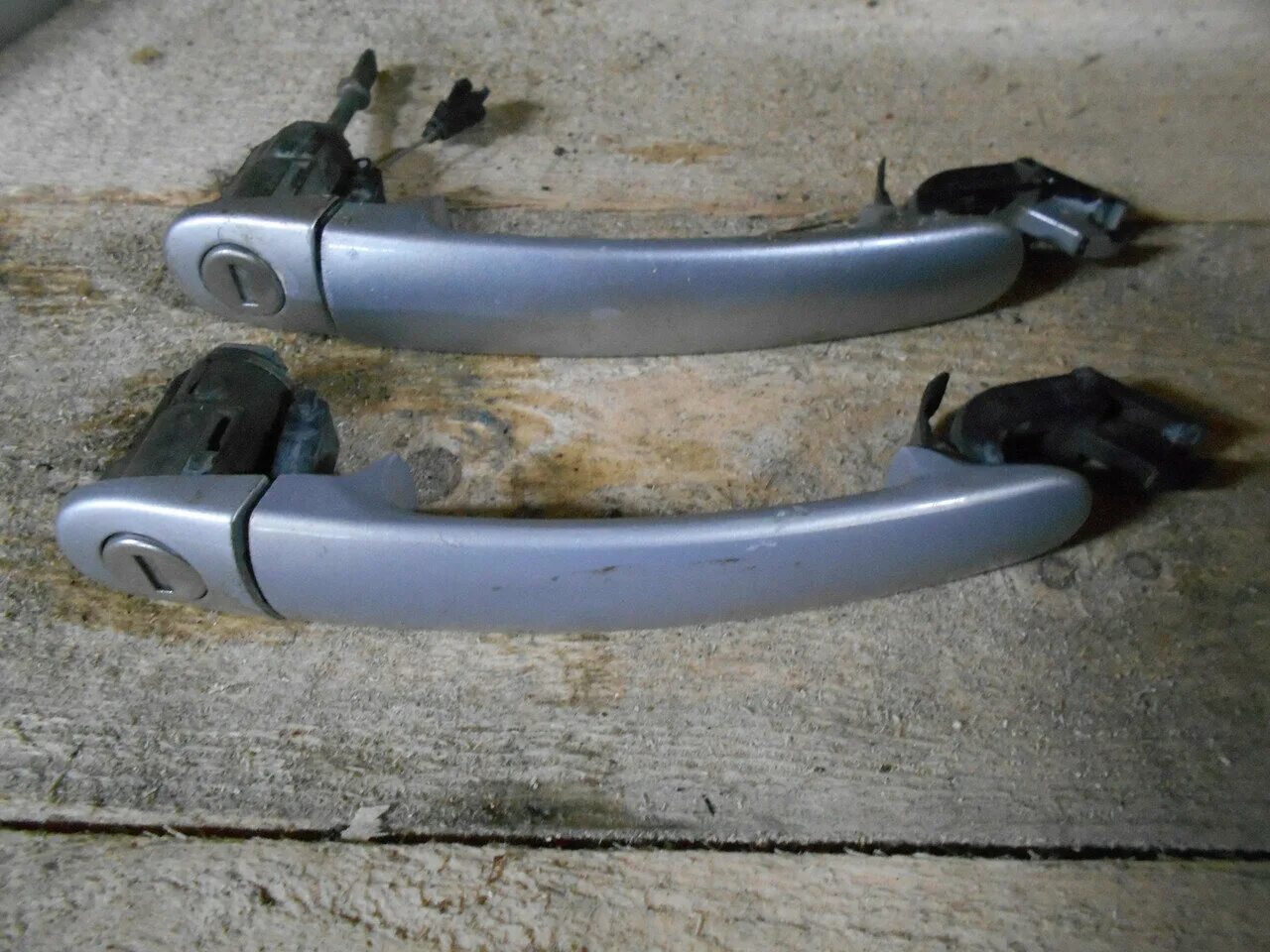 ручки на пассат. ручка левая volkswagen passat b3. дверная ручка на vw passat b5. ручка двери пассат б4. ручки на пассат.