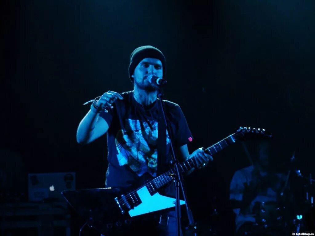 Noize mc гитара. побережье океана. мс море. барабанщик нойз мс. мс море.