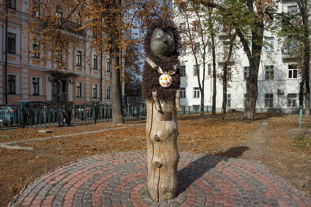 Памятник Ёжику в тумане в Питере. Памятник ежику в тумане в Киеве. Ежик в тумане Иваново памятник. Памятник ежику в тумане в Пензе.