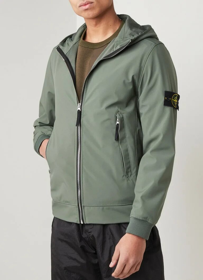 Stone island shell. Софтшелл стон Айленд. Софтшелл Stone Island. Куртка Stone Island софтшелл. Stone Island Soft Shell.