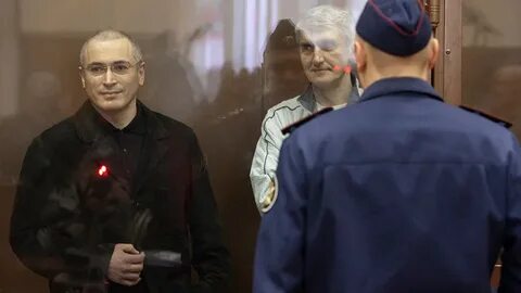 Перед арестом