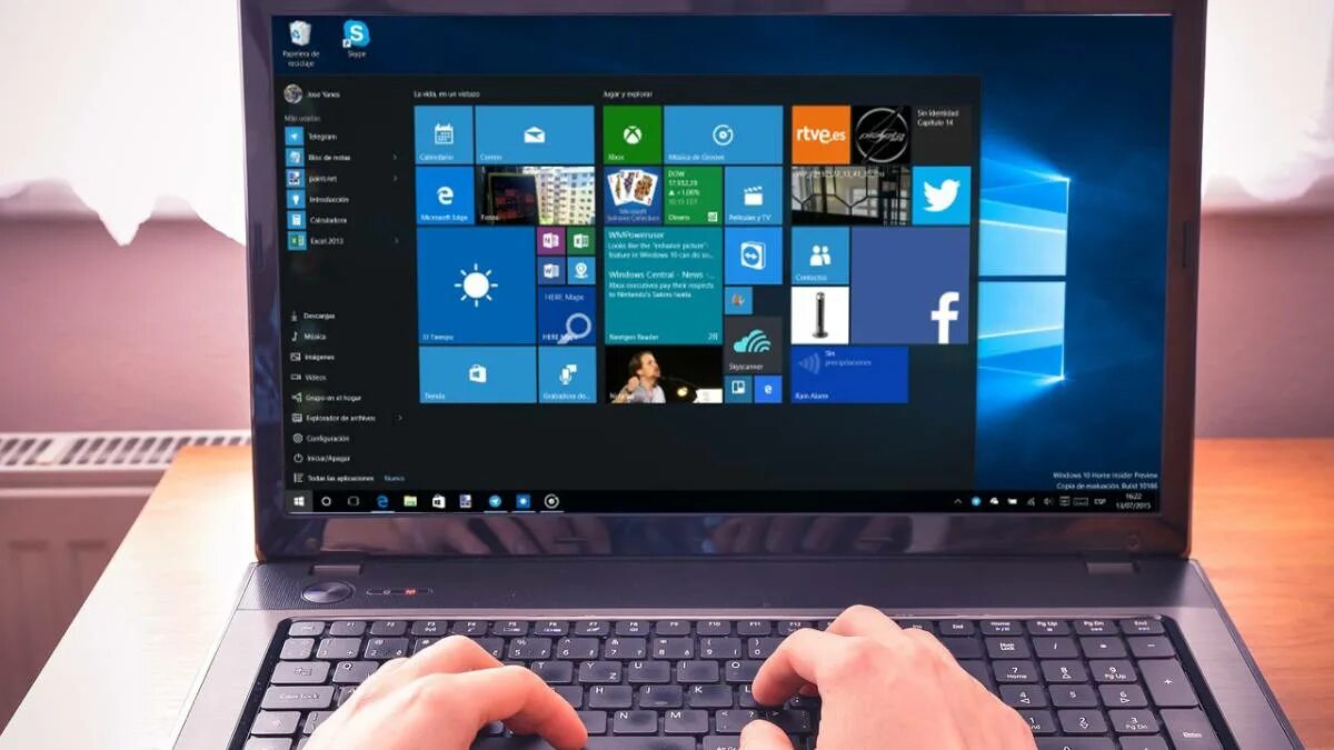 Ноутбук hp windows 7 home. Магазин ноутбуков windows. Компьютер тошиба windows 10. Нетбук windows 10. Ноутбук dell p72g.