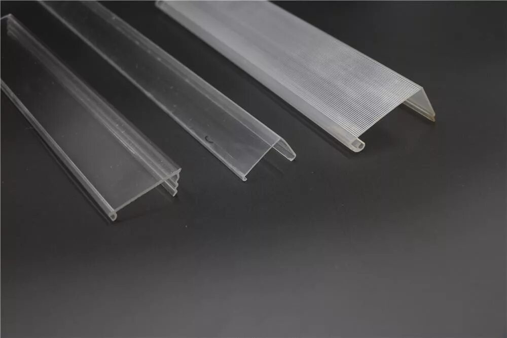 профиль wph-floor22-2000. поликарбонатный профиль 20pe52 (pmma matt clear hi30%). н профиль прозрачный для пластика 3 мм. прозрачный профиль. прозрачный профиль.