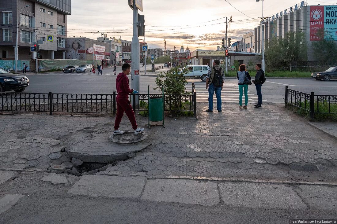 Что делать в якутске. Якутск благоустройство. Благоустройство в условиях вечной мерзлоты. Благоустройство в городе Якутск. Некачественное благоустройство.