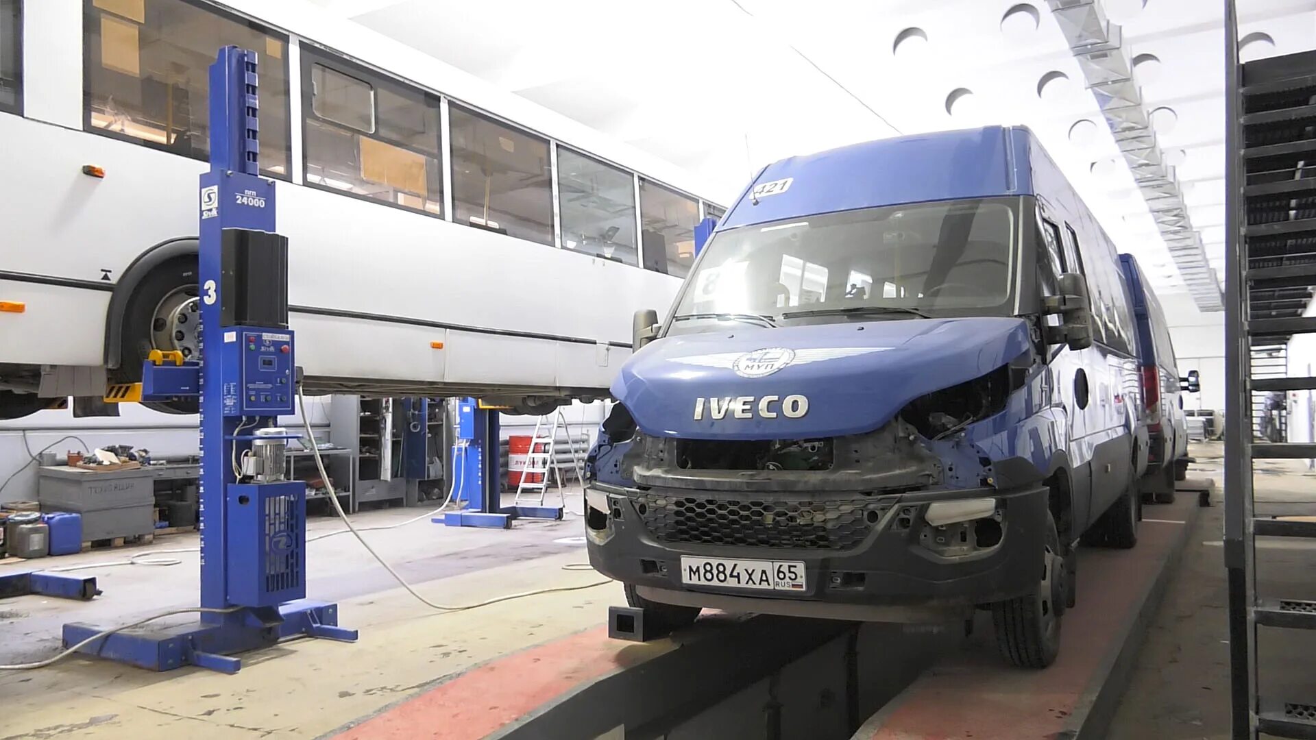 Сахалинская транспортная компания. Сахалинская транспортная компания. Стк транспортная компания. Портовая работница. Сахалинская транспортная компания.