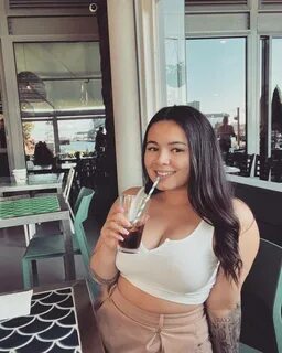 Biography, 1 Alluring Model, Net Worth, Height, Weight, Age, Instagram, Rel...