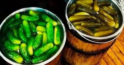 Бочка маринованных огурцов