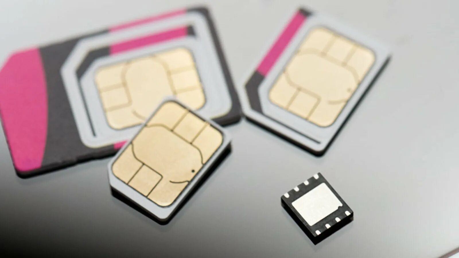 Esim для путешествий. SIM Esim. Сим карта Esim. Esim Симка iphone. Е SIM для iphone XR.