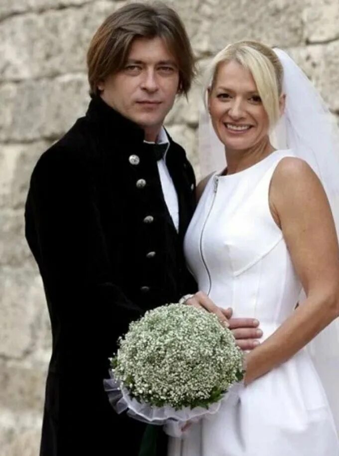 Асе штрайхер. Жена левы би 2. Лёва би-2. Лёва би-2 с женой. Дети левы би-2.